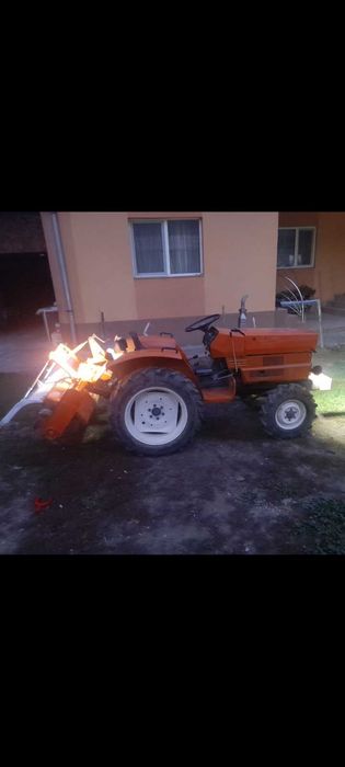 Tractor japonez hinomoto nu kubota ,yanmar