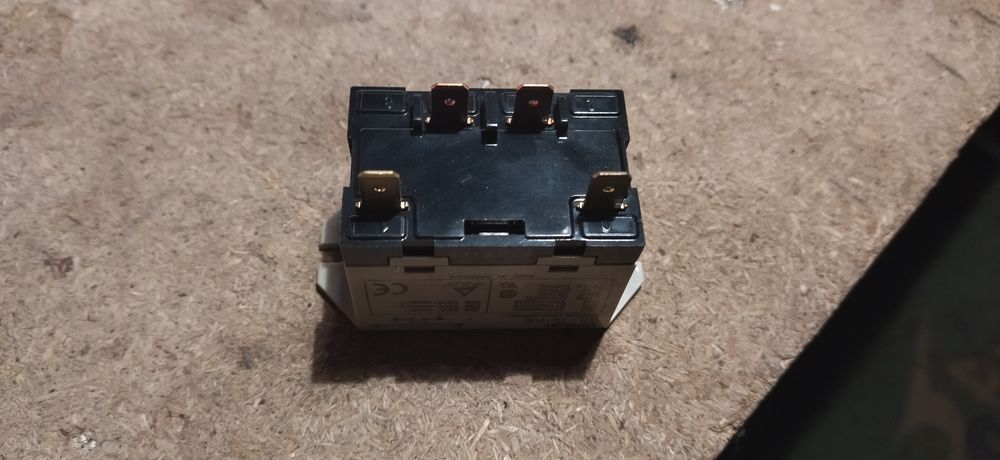 Продам реле, новое