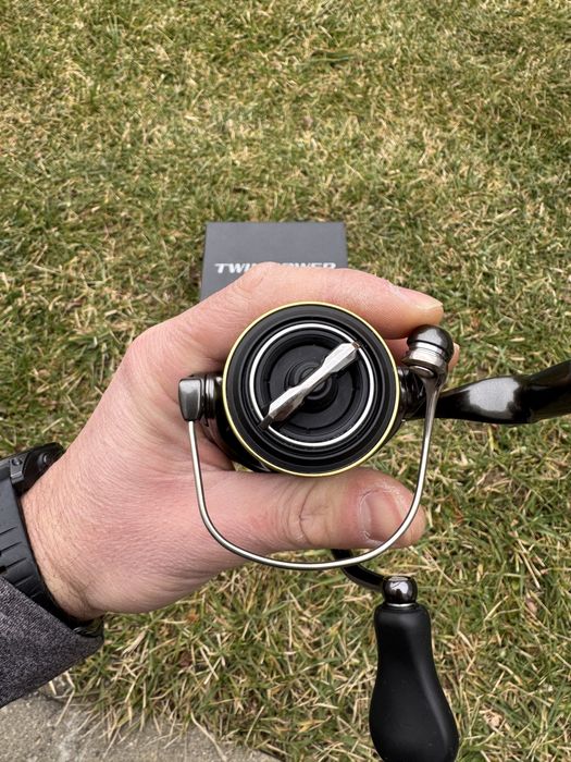 Shimano Twin Power FD C2000SHG