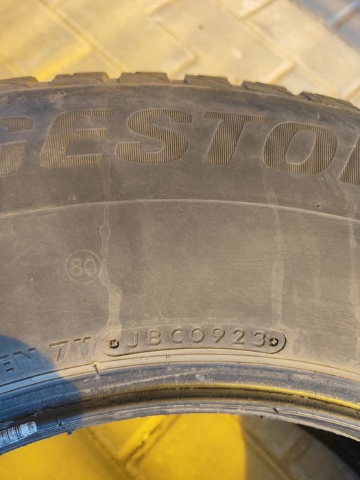 Зимние шины Bridgestone