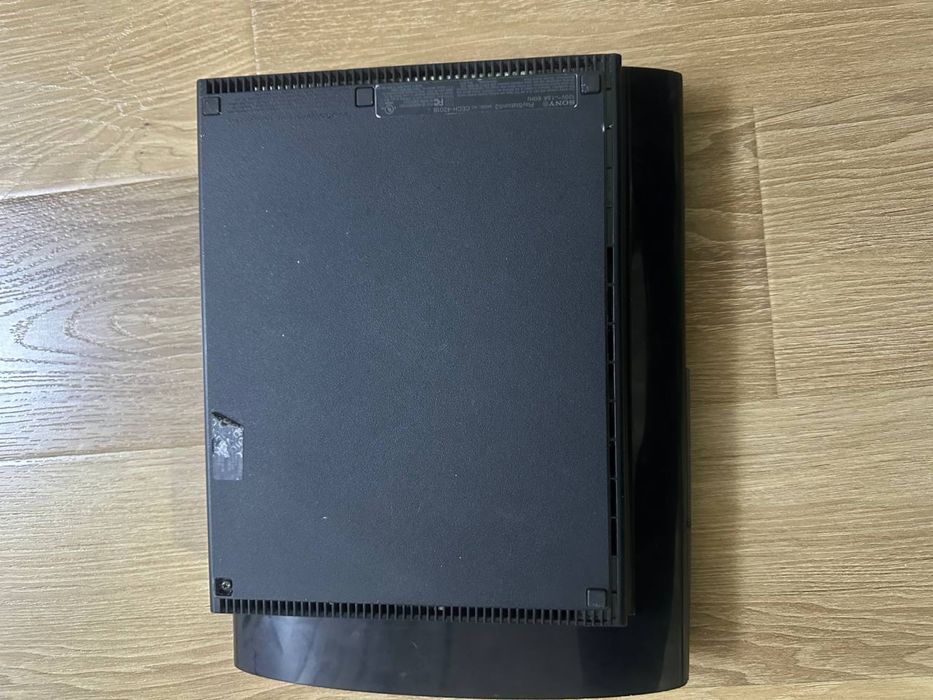 Playstation 3 super slim. Restavratsia