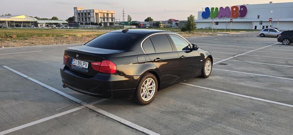 BMW seria 3 E90 320D LCI 2010