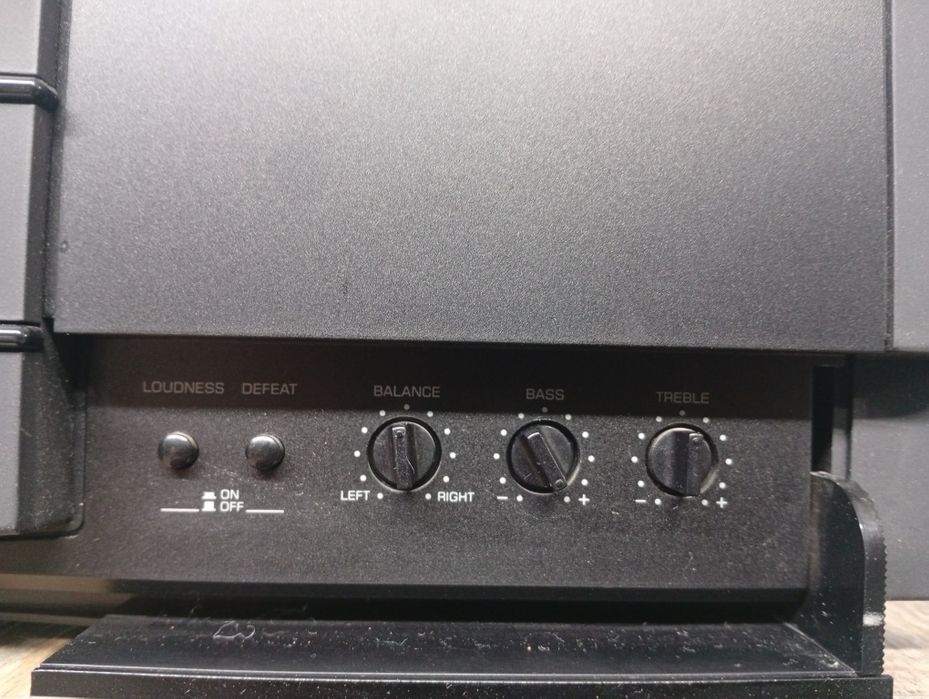 Усилвател Grundig FineArts V-1