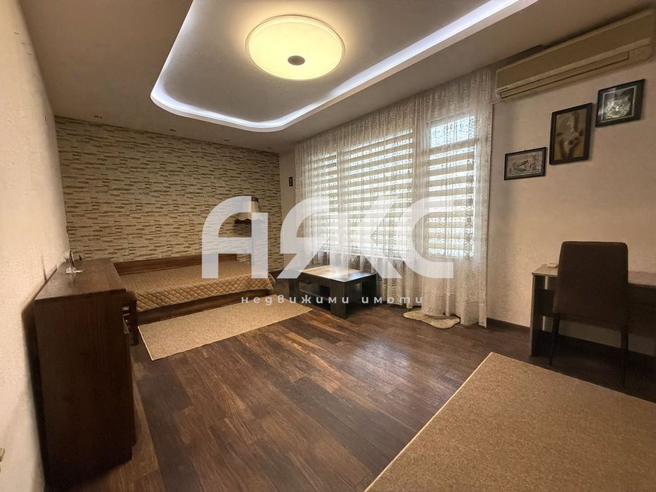 Тристаен обзаведен апартамент в кв. Хиподрума- до МЕТРОСТАНЦИЯ