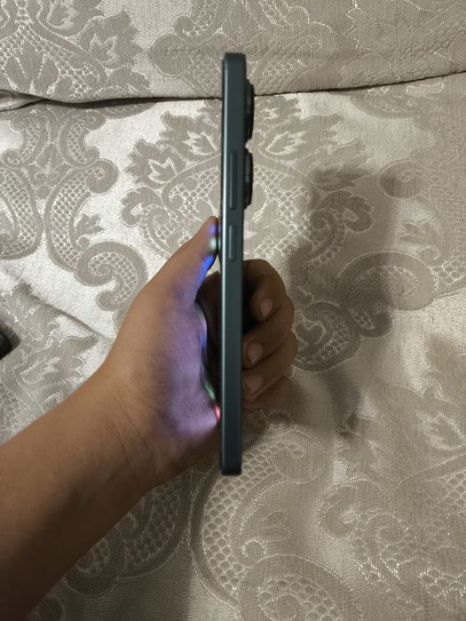 продам редми ноте 13 про