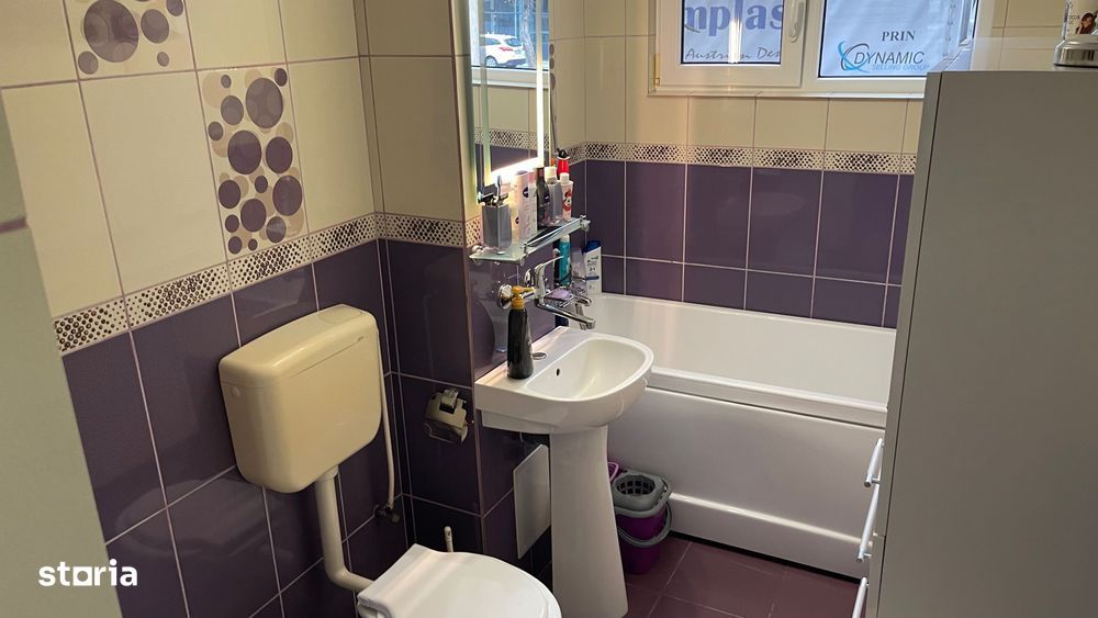 Apartament 4 camere, 82 mp utili, parter și  garaj