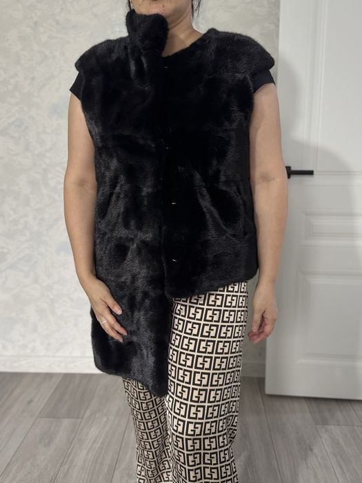 Норка безрукавка