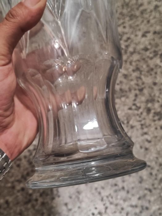 Българска кристална ваза