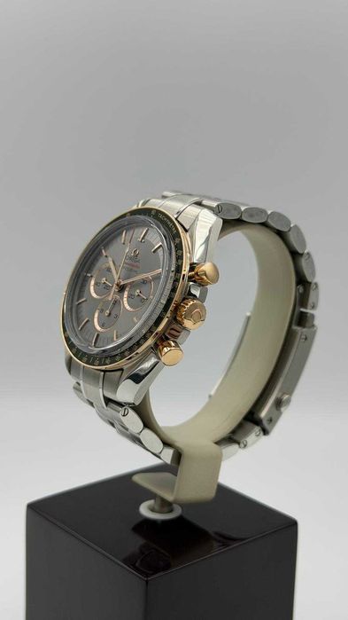Omega Referință: 52220423006001, 42 mm, oțel, 2021, 7500€.