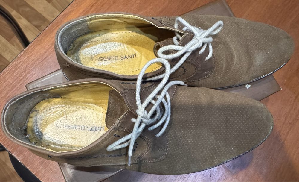 Продам замшевые летние ботинки