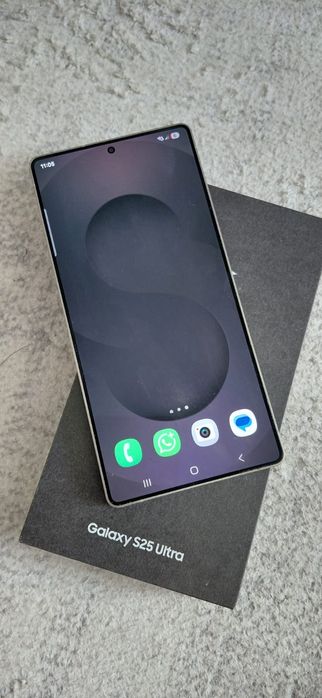 Срочно продам Самсунг S25 ultra