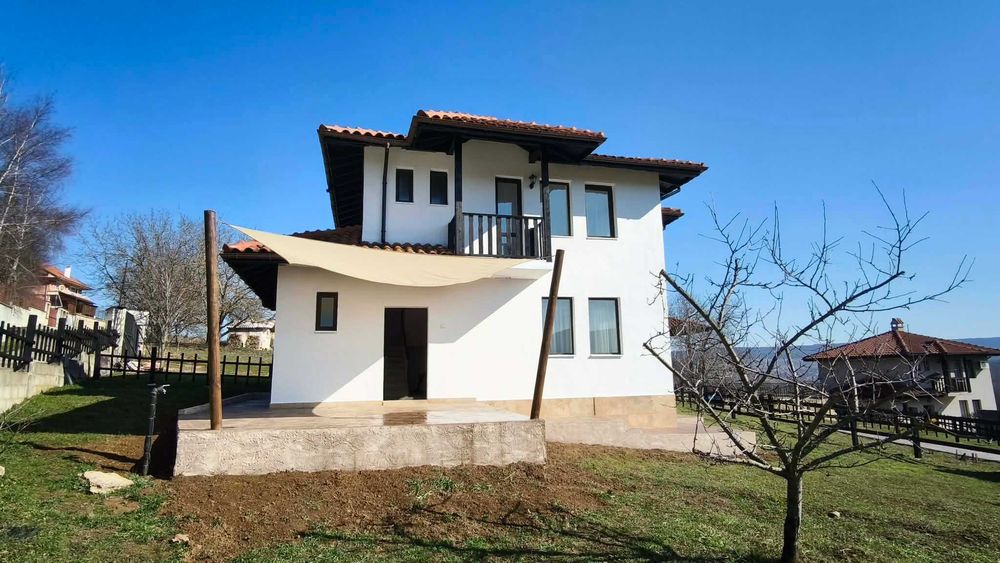 Продава се Къща в Добрич, Кралска зона - 122 кв.м за 610 €/кв.м - Снимка #2