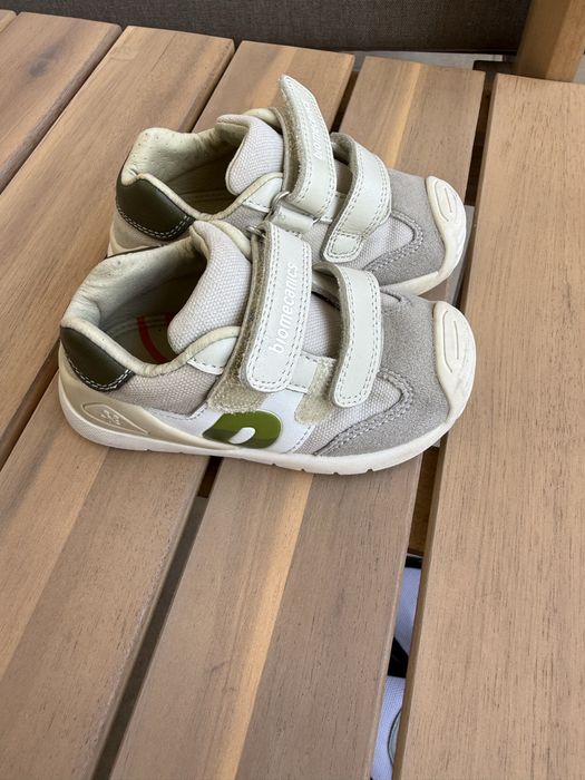 Incaltaminte Biomecanics