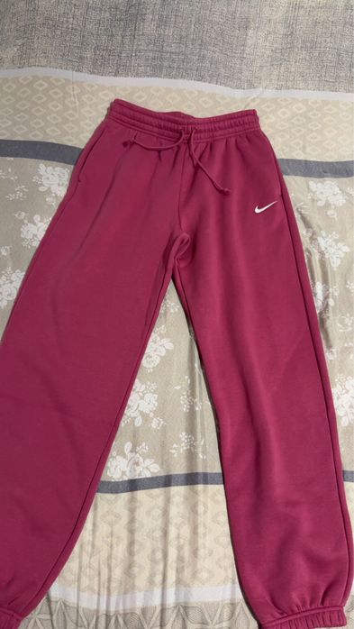 Дамско долнище Nike
