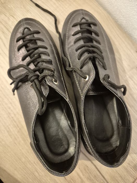 Pantofi eleganți
