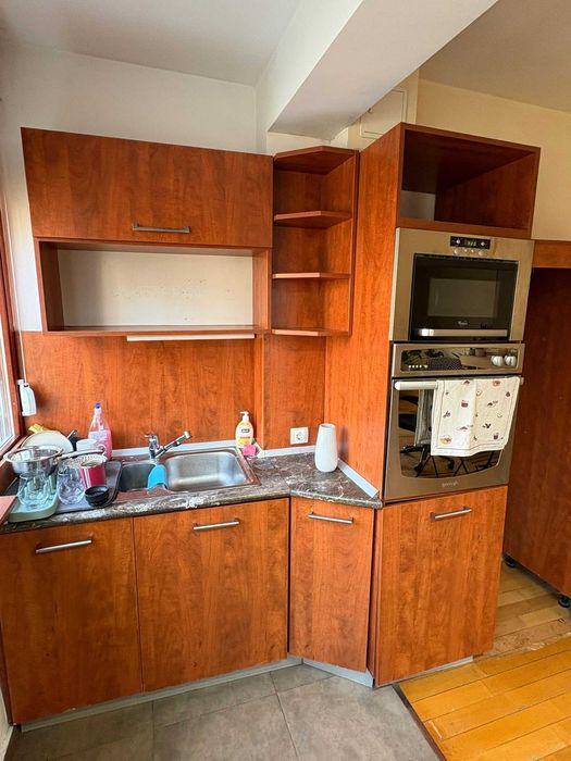 Подарявам кухня (цвят череша) – след демонтаж