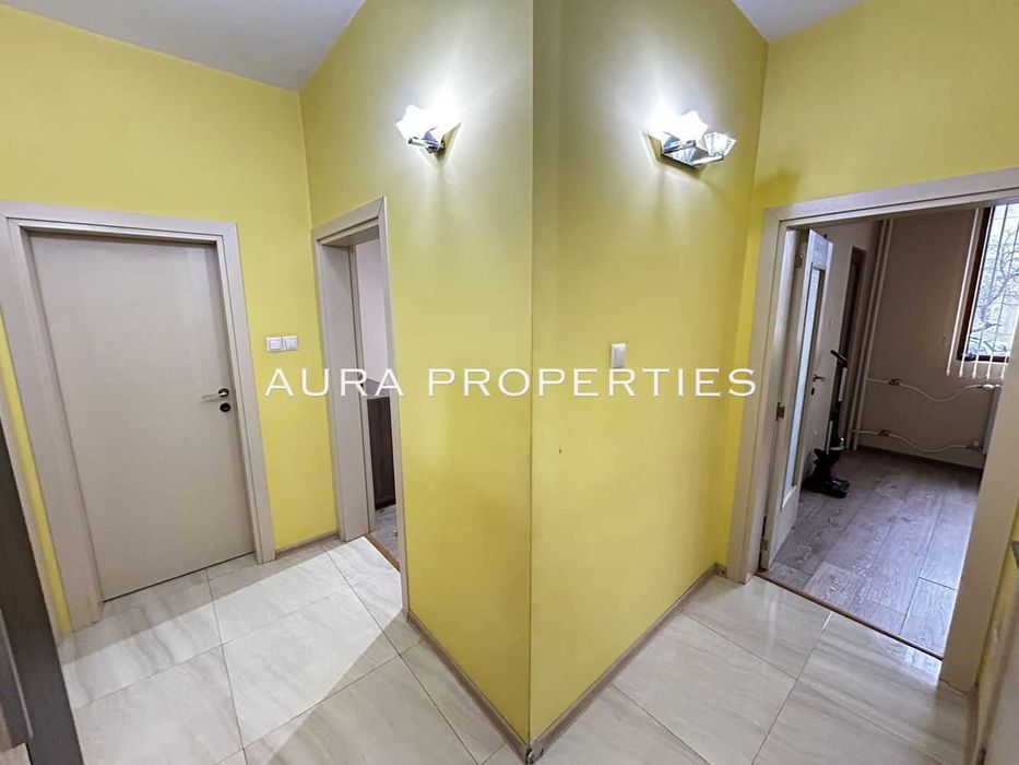 Дава се под наем Двустаен апартамент в Разград, Център - 72 кв.м за 331.5 € - Снимка #5