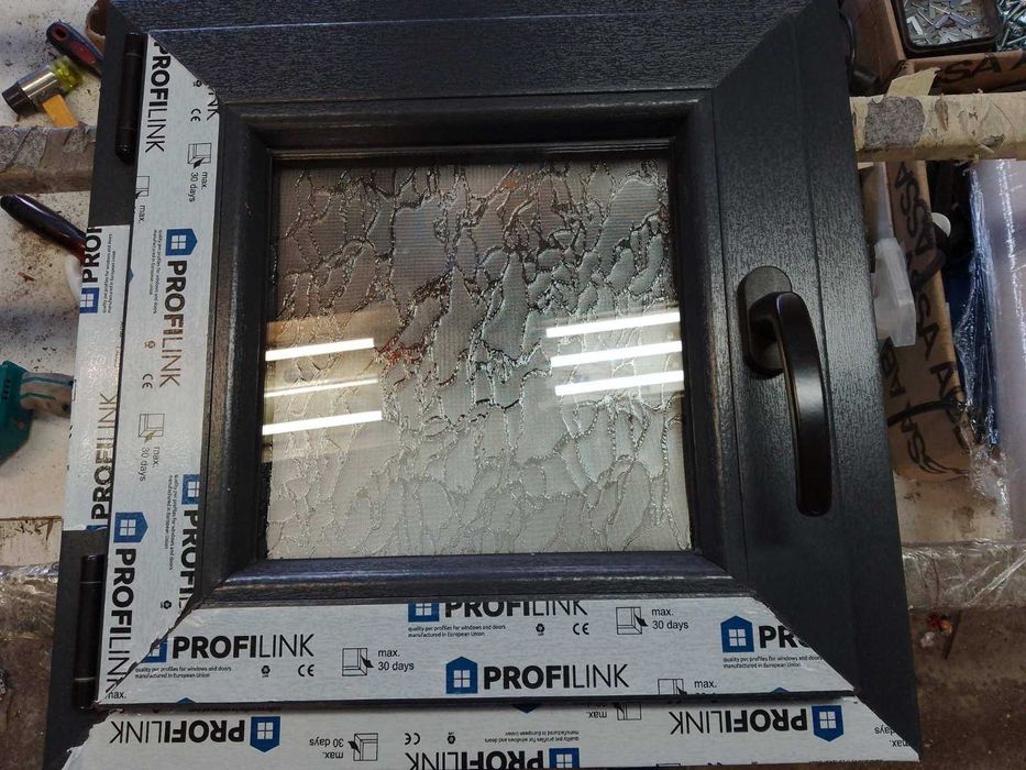 Прозорец за баня, ПВЦ прозорец 50х50 АНТРАЦИТ