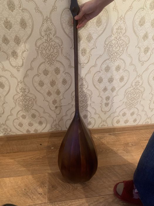 Продаем домбыру в идеальном состоянии.