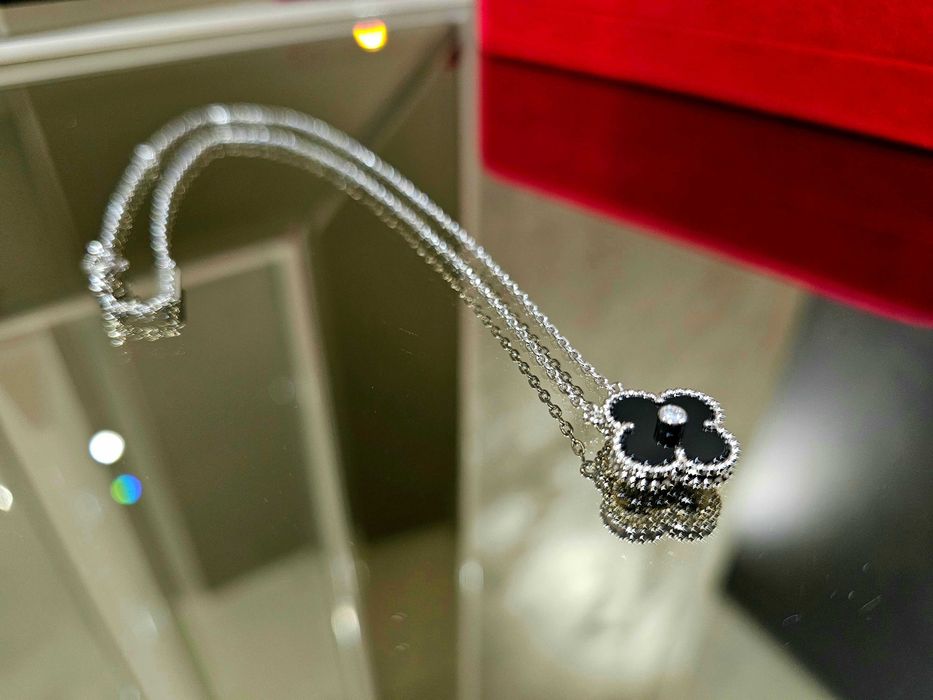 Van Cleef & Arpels VCA Silver Black Diamond Alhambra Дамско Колие