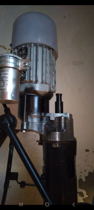 Сверлильный станок