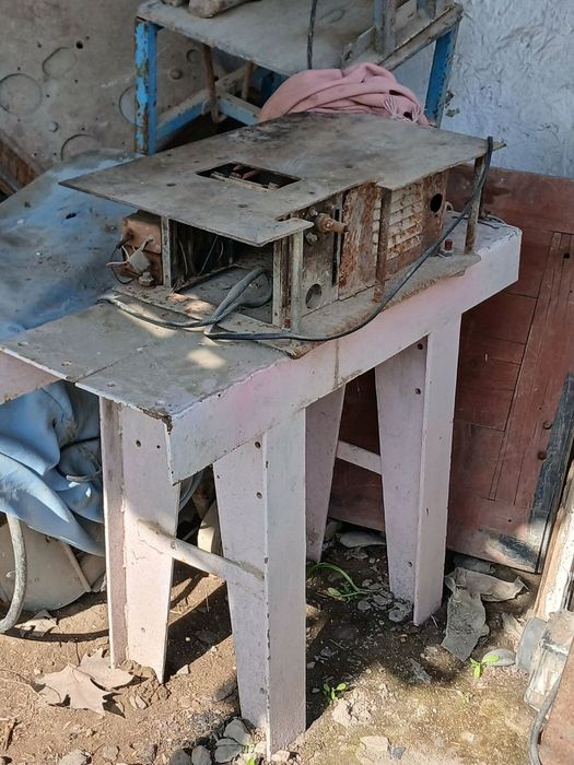 Taxta kesadigan stanoklar sotiladi ikkalasi ham ishledi