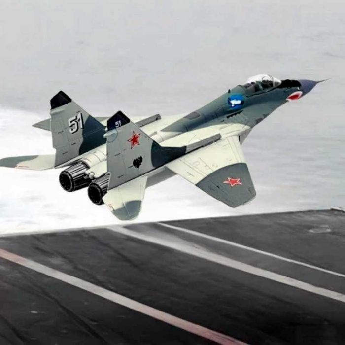 Macheta avion metalica MIG-29 Fulcrum C scara 1:100