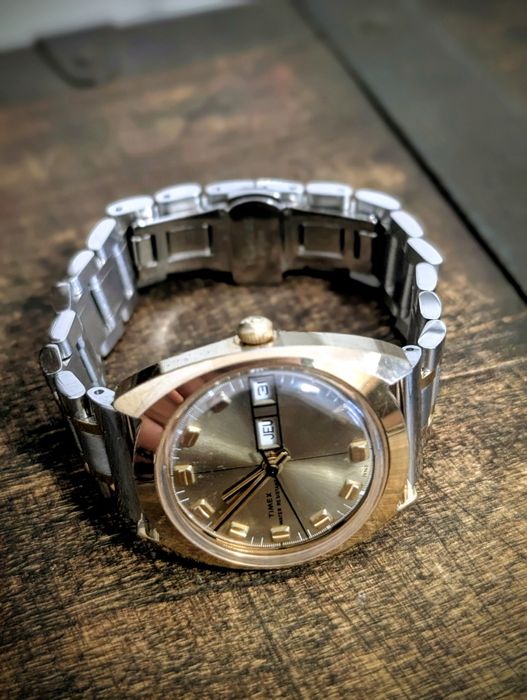 Ceas Vintage Timex Viscount Automatic (1974) – Model de Colecție