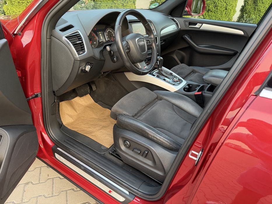 Audi Q5 Deosebit ( Quattro / 3x S-Line ) FULL LED , By-Xenon , Panoramic , Alcantara , Moduri Condus , Navigație Mare , Difuzor bară , Start/Stop