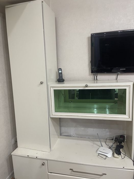 Диванчик и стенка