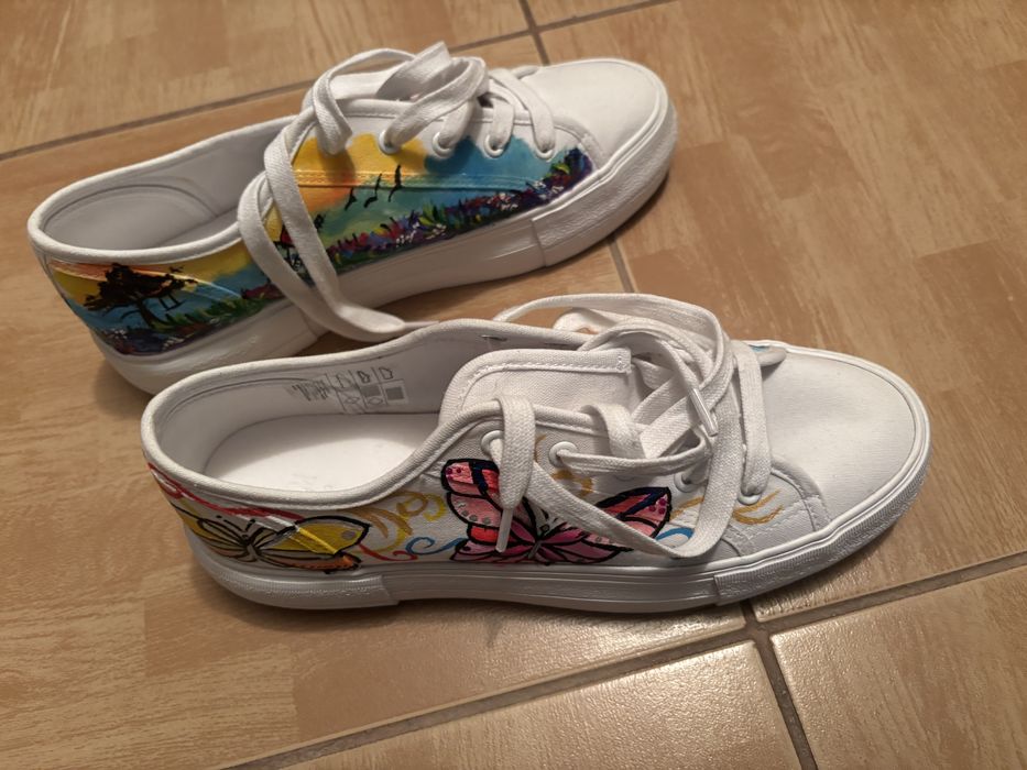 Adidasi dama H&M noi 39 personalizati pictati manual