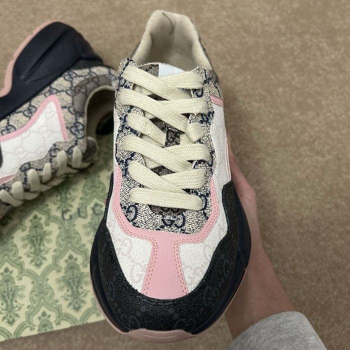 Gucci Rhyton – bej/roz – mărimea 42 (noi)