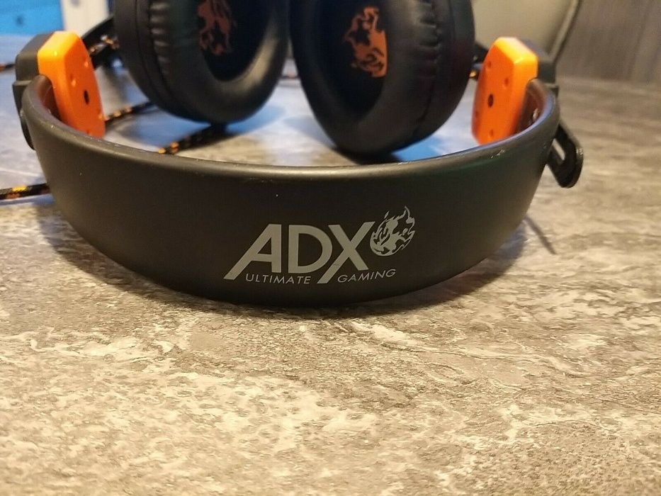 Продавам различни геймърски слушалки с минимални дефекти