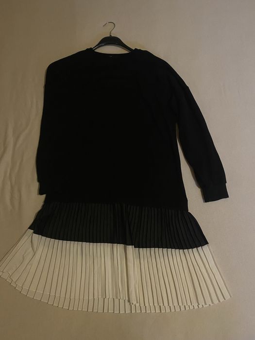 Рокля с дълъг ръкав