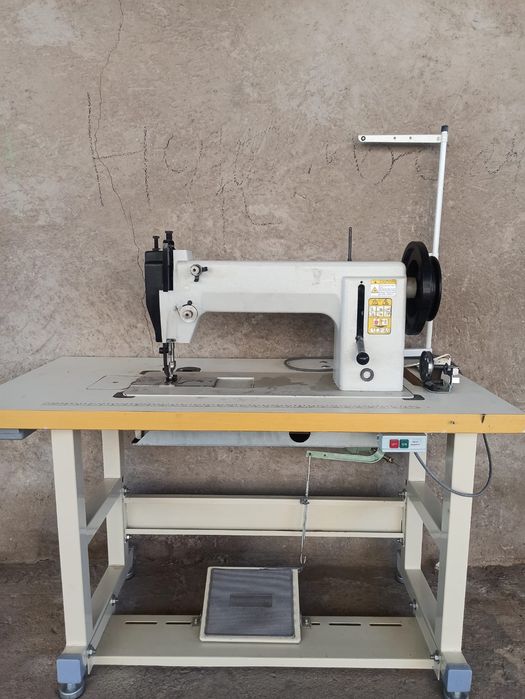 Промышленная швейная машина
