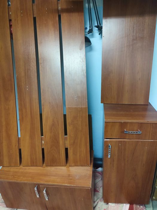 Продам прихожую б/у