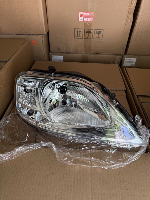 Largus олди фара