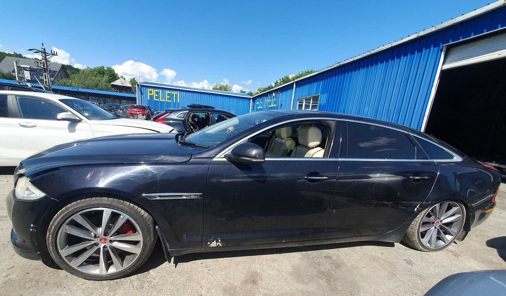 Dezmembrez Jaguar XJ 3.0 D V6 Auto 2012