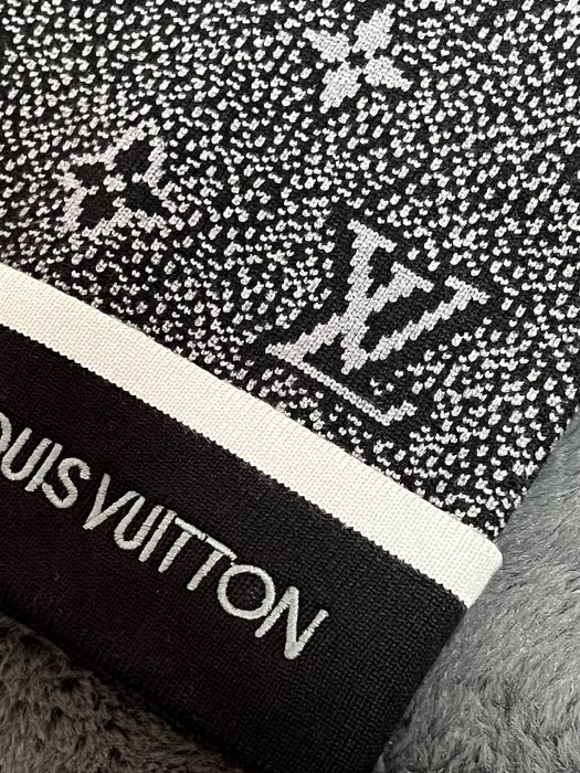 Caciula Louis Vuitton