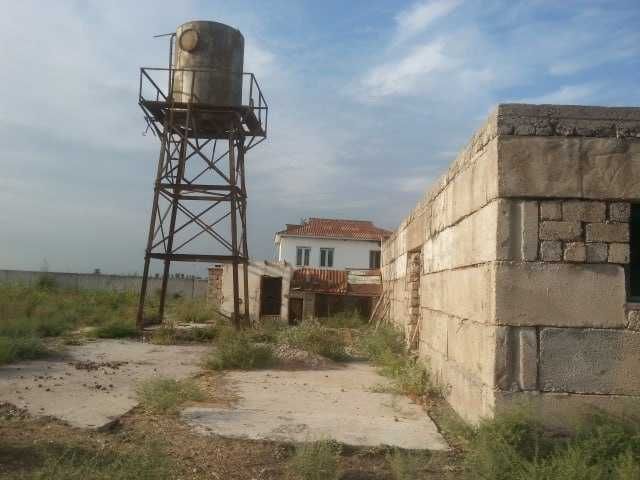 Уй сотилади Тош вил Куйи Чирчик тумани Дустобод  63 сотка