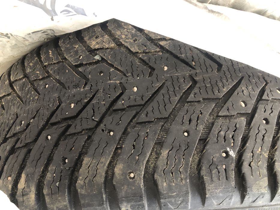 Шины зимние б/у