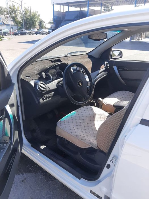 Продаю автомобиль Daewoo  nexia