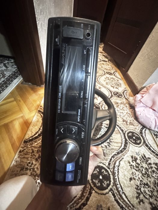 Проодам кобалт руль и Alpine маннитафон