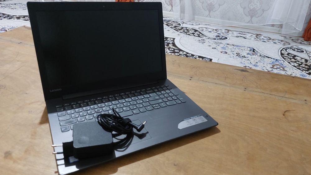 Ноутбук Леново-Lenovo