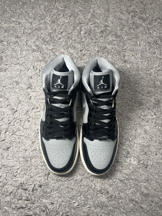 Air Jordan 1 Mid "Black Metallic Silver"