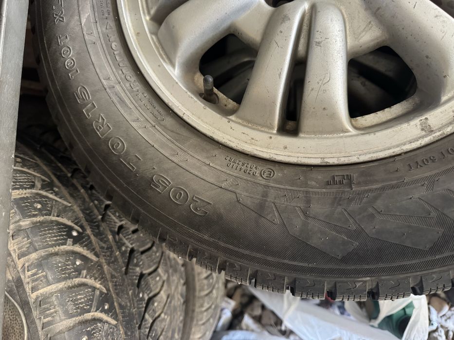 Nokian 205/70/15