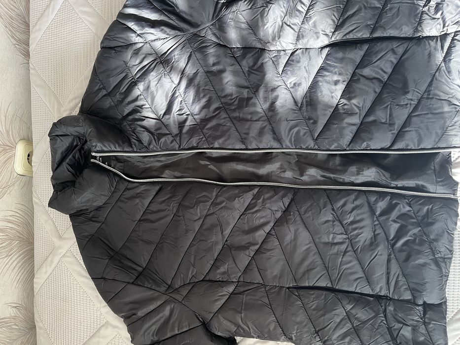 Весение куртки  продам