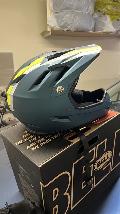 Велосипеден шлем каска BELL Sanction размер L (58 - 60 cm)