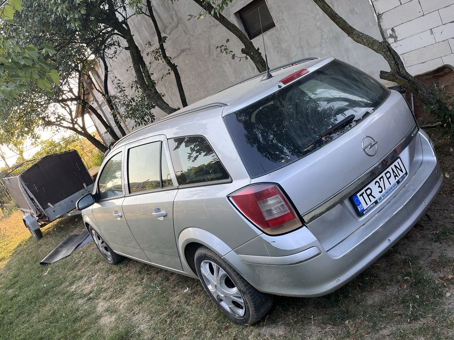 Vand opel astra H 2009 -1.9 dizel mai multe detalii in pv