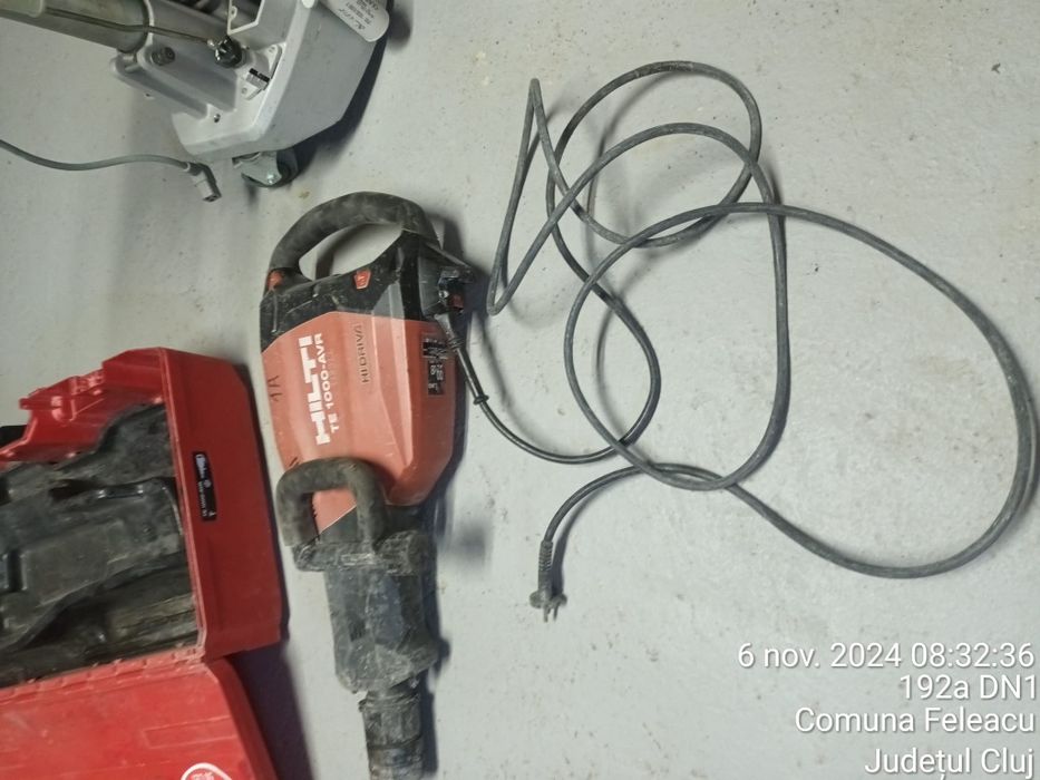 Inchiriez scule  picamer mai compactor placa motoburghiu berbec foreza